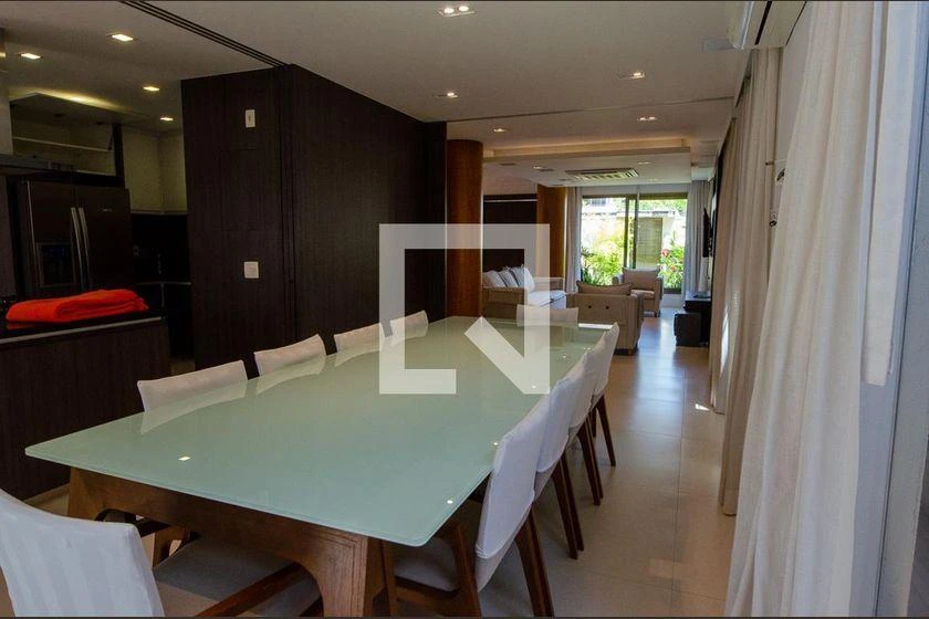 Casa de 4 quartos com 234 m² e 6 banheiros — photo 33