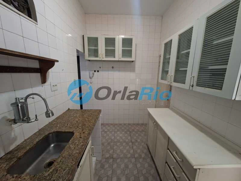 2-bedroom apartment with private BBQ and 1 parking spot — photo 6