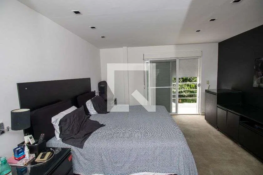 Condo house with 4 suites and 500 m² plus private garden — photo 8
