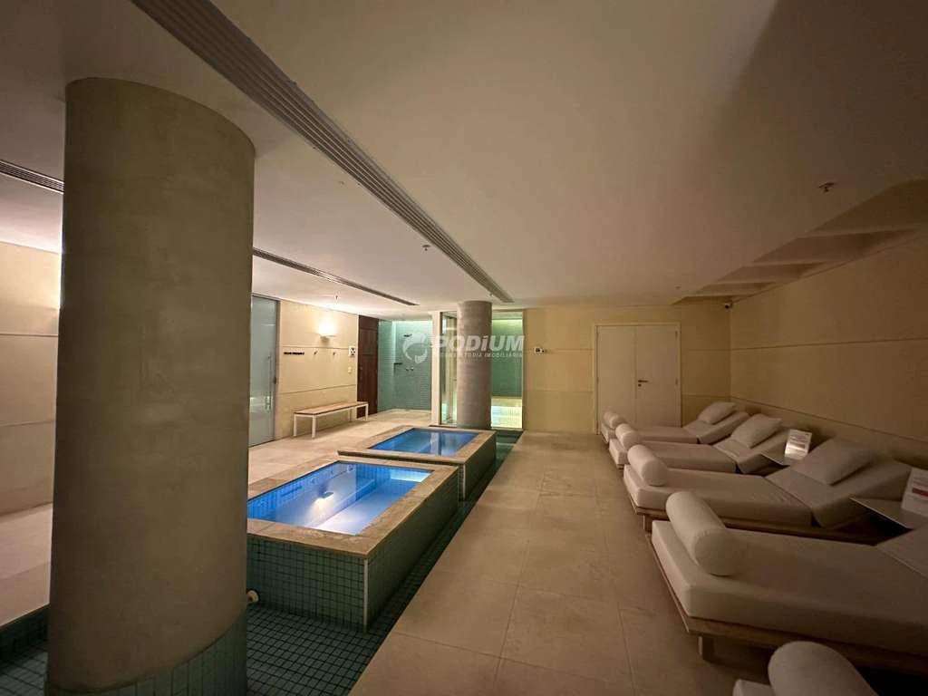 Furnished 64 m² apartment with 1 en-suite and 2 parking spots — photo 4
