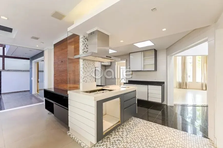 House with 4 en-suite rooms and 4 parking spots — photo 13