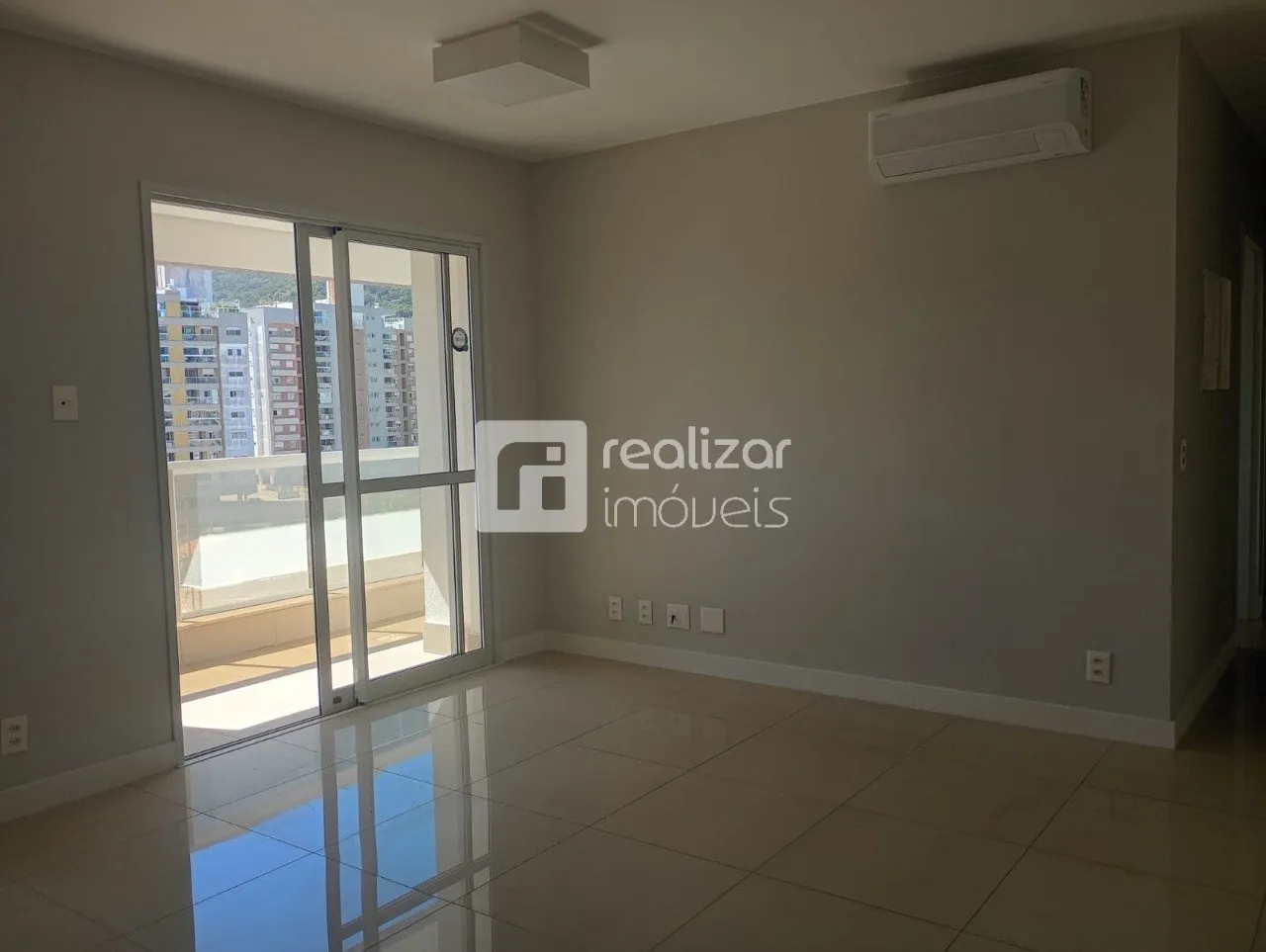 Mountain view in a 2-bedroom apartment, 75 m² — photo 9