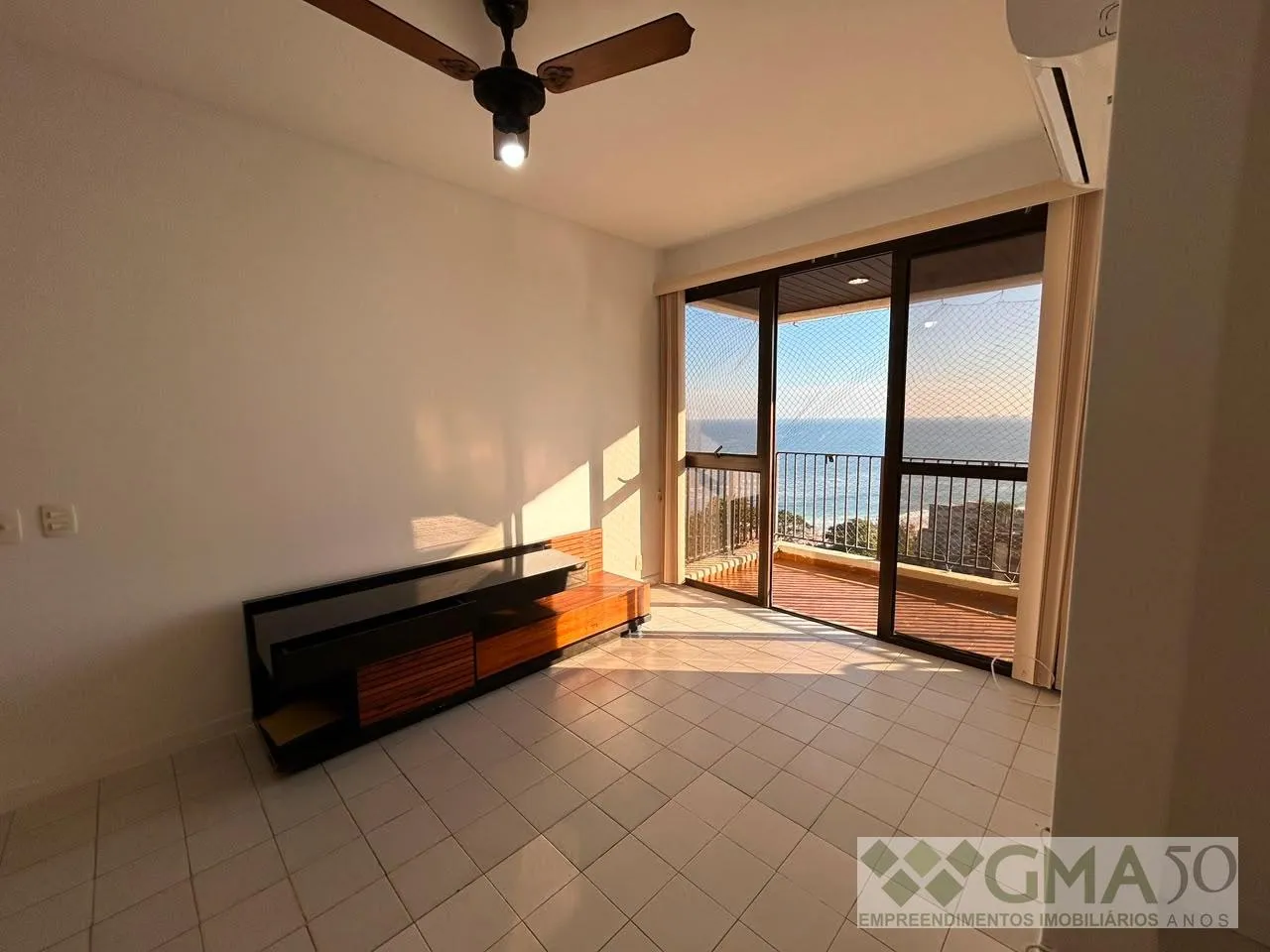 Unfurnished 2-bedroom apartment with 3 bathrooms — photo 8
