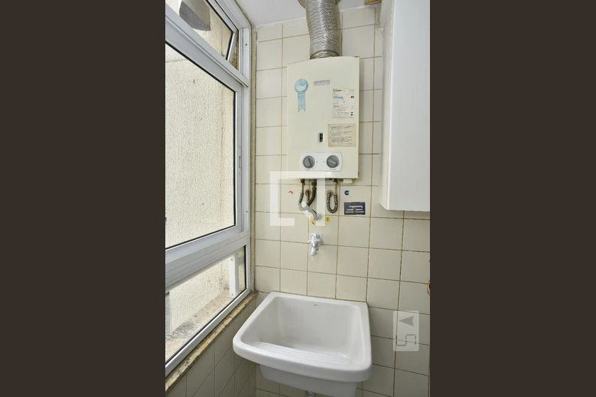 Apartamento de 2 quartos em condomínio com piscina — photo 36
