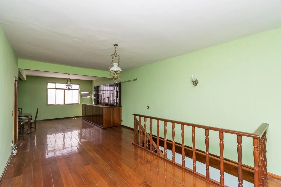 Casa sem mobília com 4 quartos e varanda — photo 24