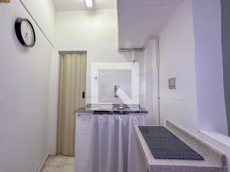 Деревянный пол или ламинат и 1 спальня: квартира 31 м² — photo 18
