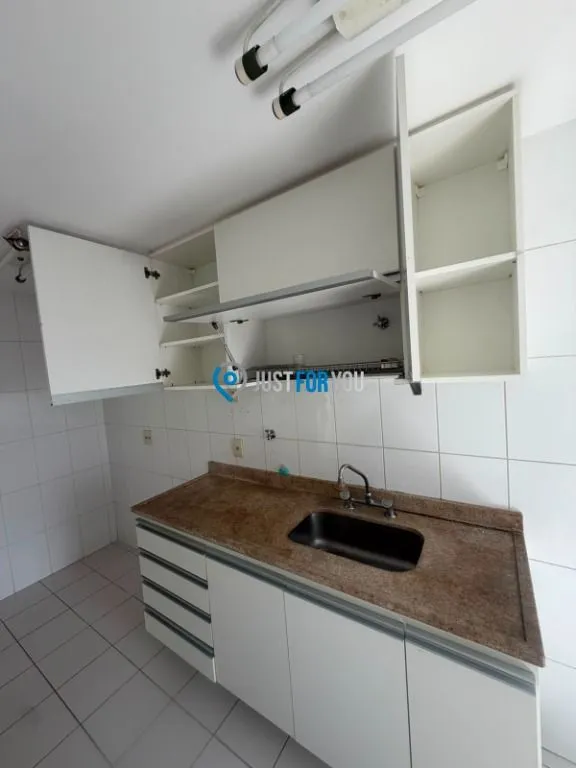 Apartamento de 2 quartos com varanda envidraçada — photo 26
