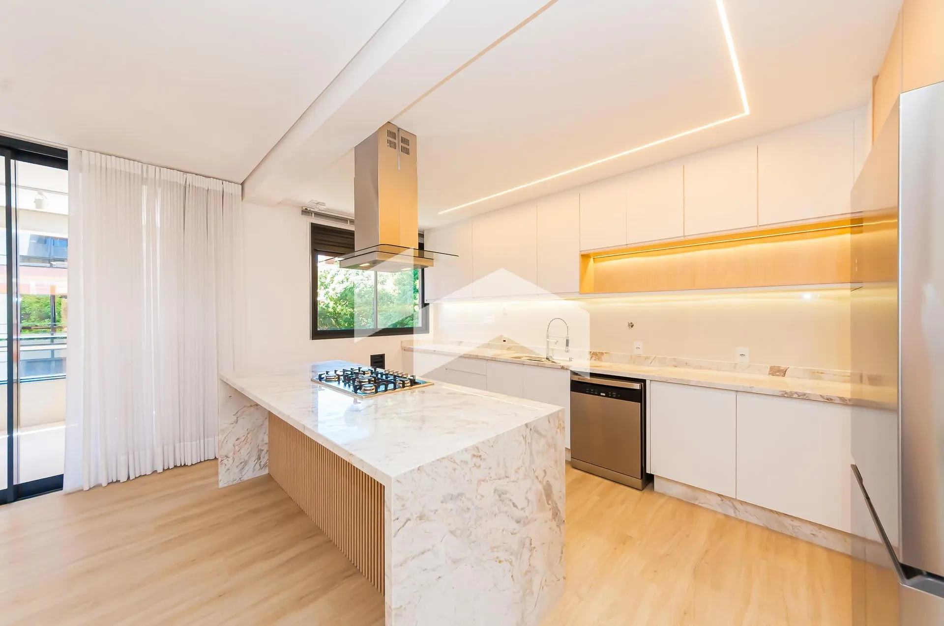 3-suite apartment with 227 m² and 3 parking spaces — photo 5