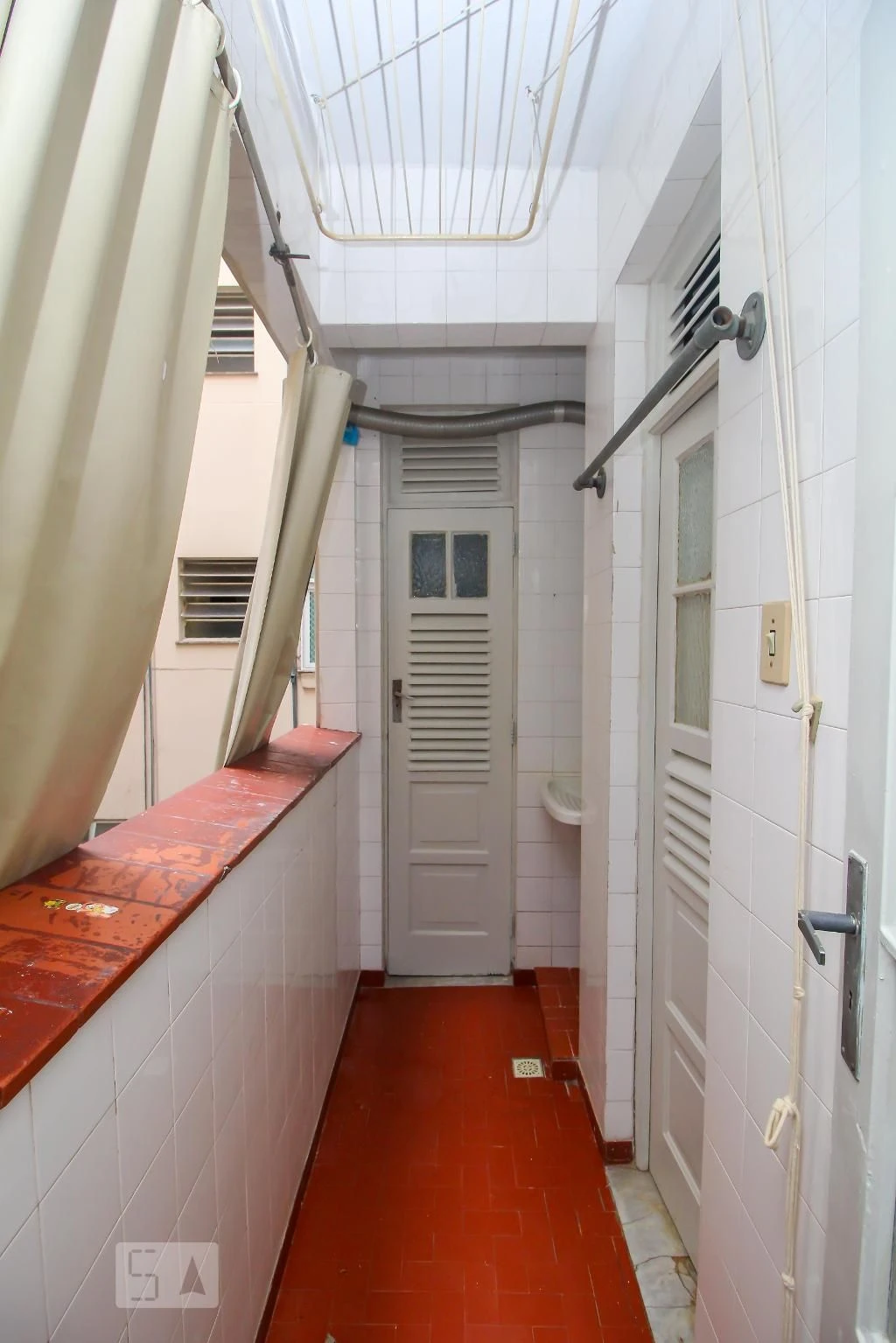 Rental apartment with 2 bedrooms and a balcony — photo 47