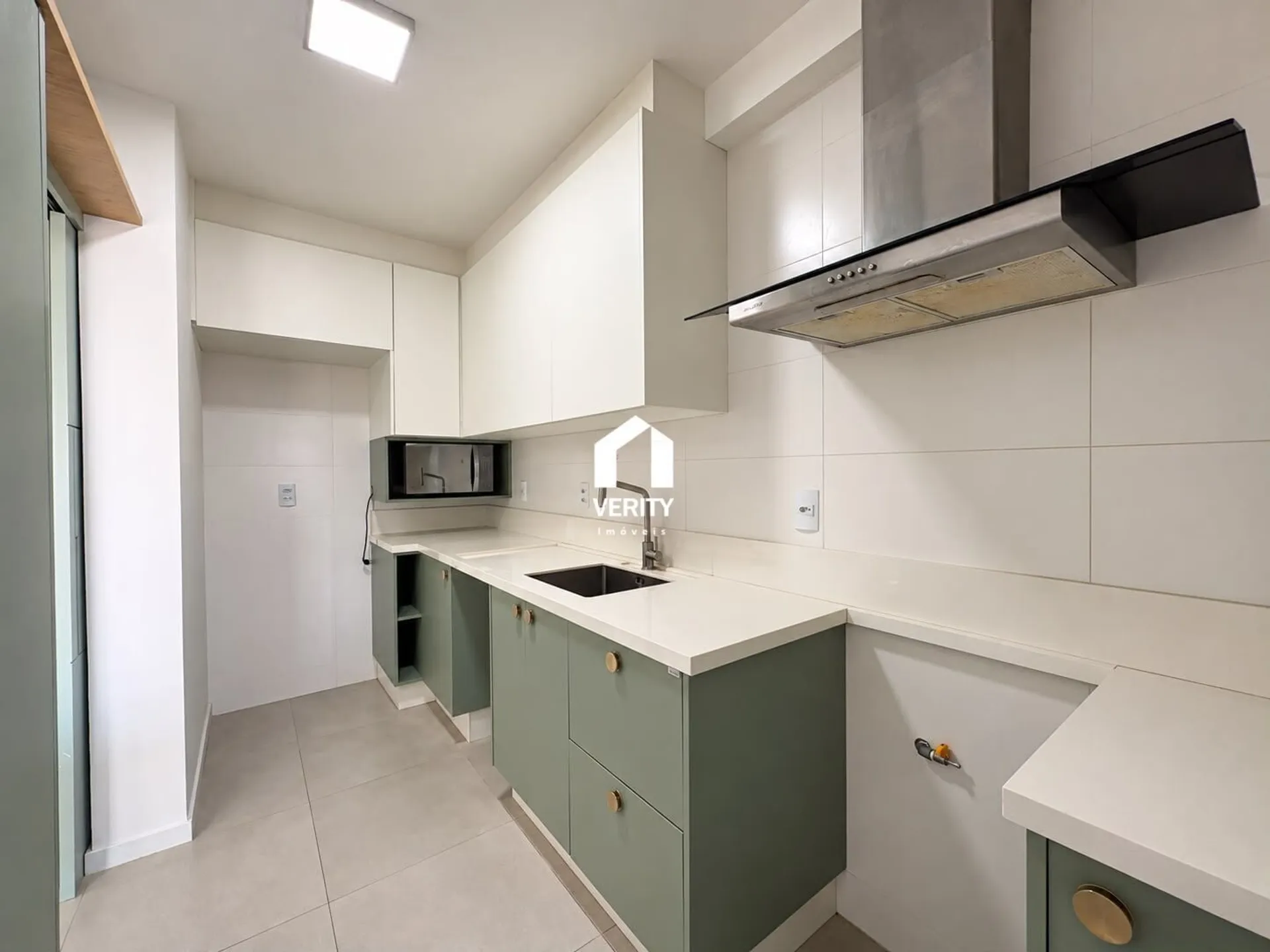 Apartment, 94 m², with a grill on the balcony — photo 13