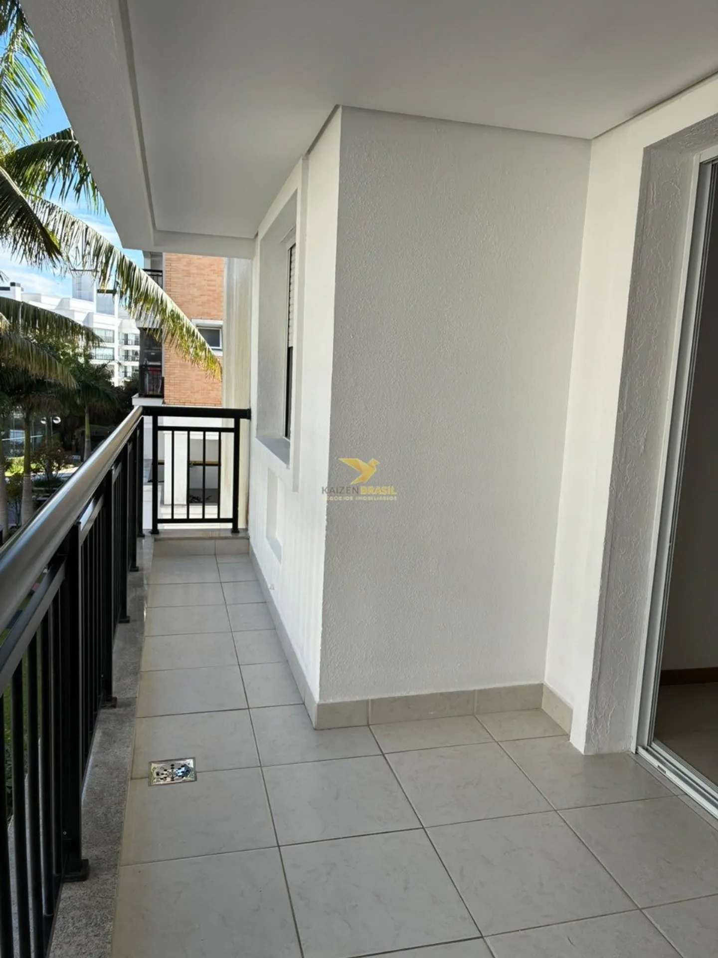 3-bedroom apartment, 1 with its own bathroom, 97 m² — photo 4