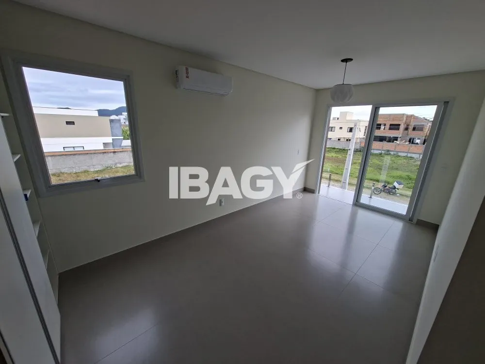 House with 3 en-suite bedrooms and 2 parking spots — photo 21