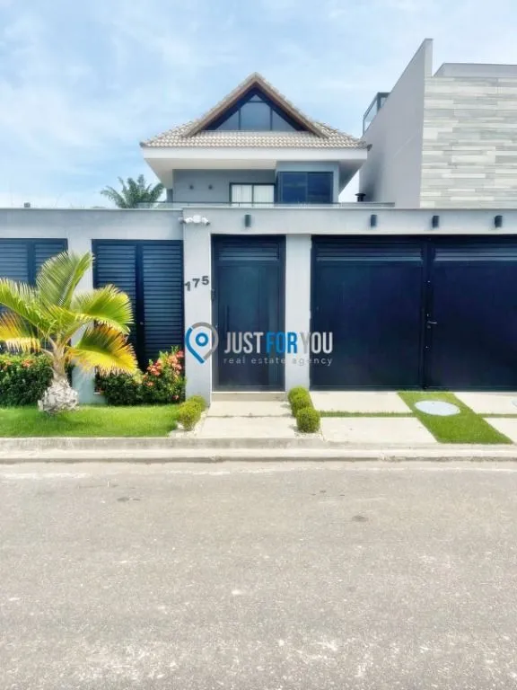 Furnished house with 4 en-suites and 330 m² plus 2 parking — photo 2