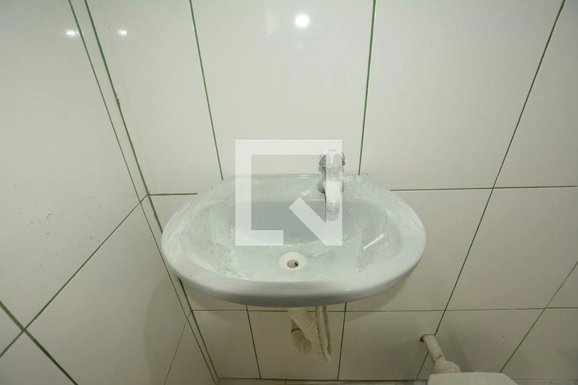 Unfurnished 2-bedroom apartment with private BBQ balcony — photo 4