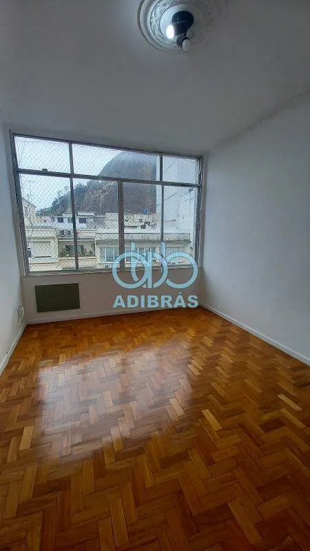 Mountain view in a one-bedroom apartment, 42 m² — photo 14
