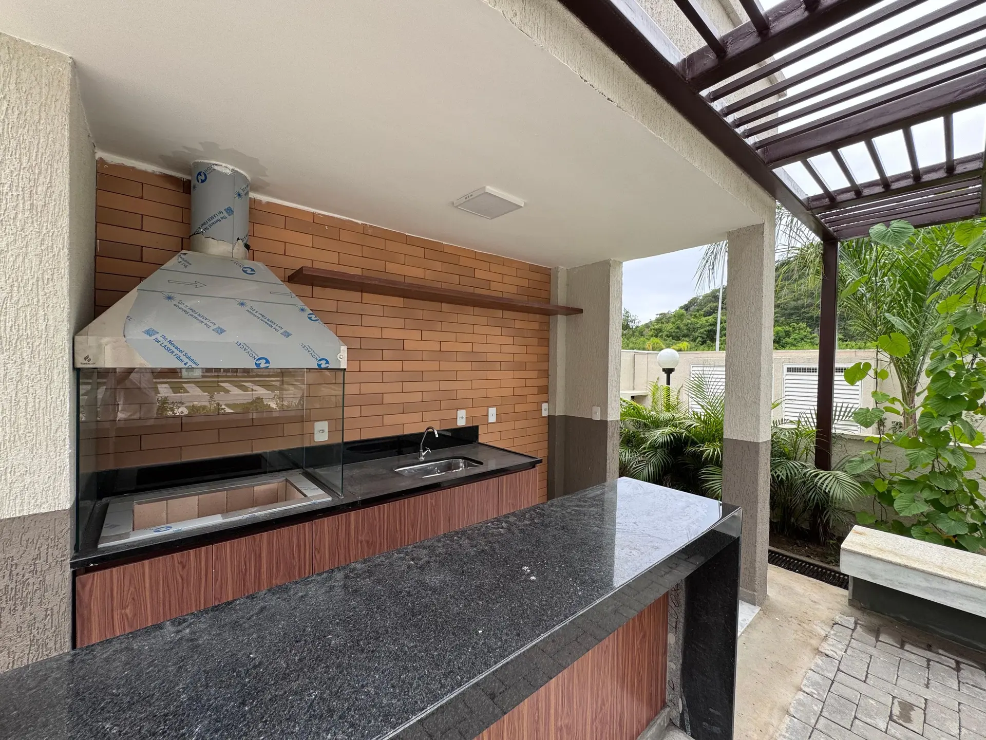 2-bedroom apartment with a balcony and 1 parking spot — photo 41