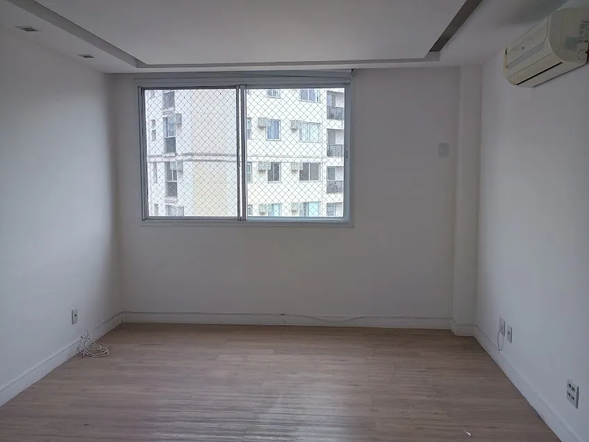 Apartamento de 3 quartos com janelas do piso ao teto — photo 13