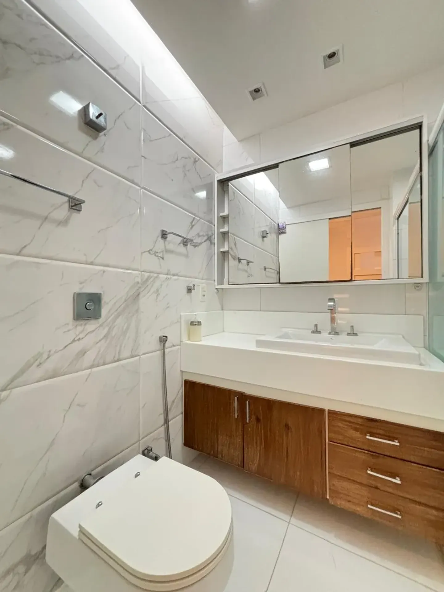 Apartamento sem mobília com ar-condicionado e 4 quartos — photo 26
