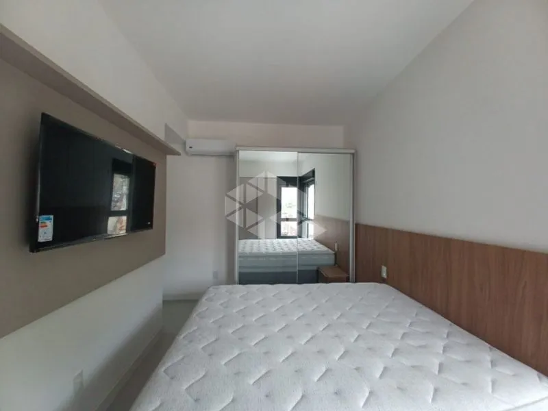 75 m² apartment with a grill on the balcony and a water view — photo 3