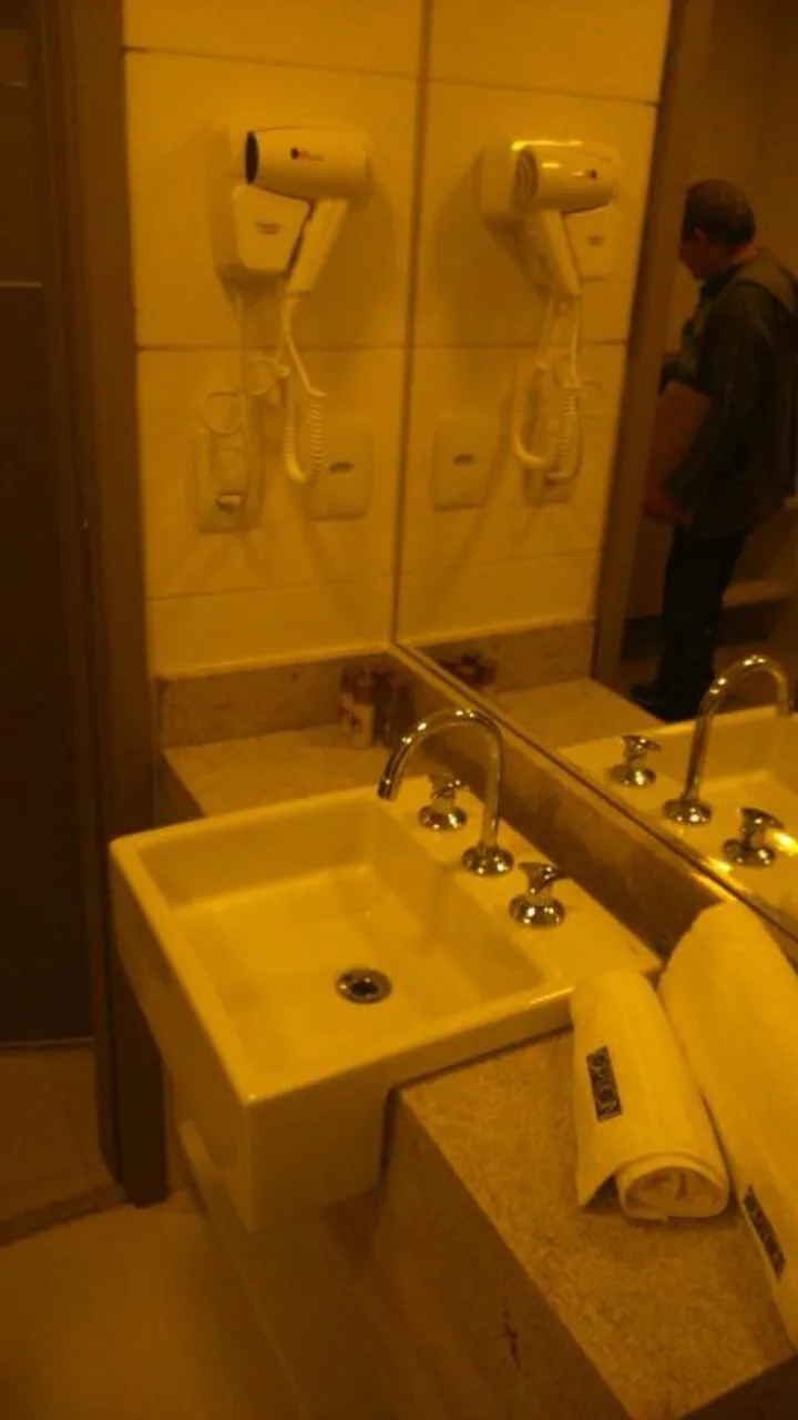 Apartment with 1 bedroom and an electric showerhead — photo 7