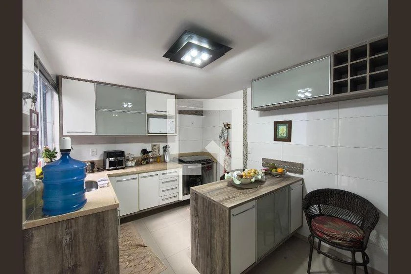 Меблированный дом: 4 спальни, 310 м² и открытая кухня — photo 47