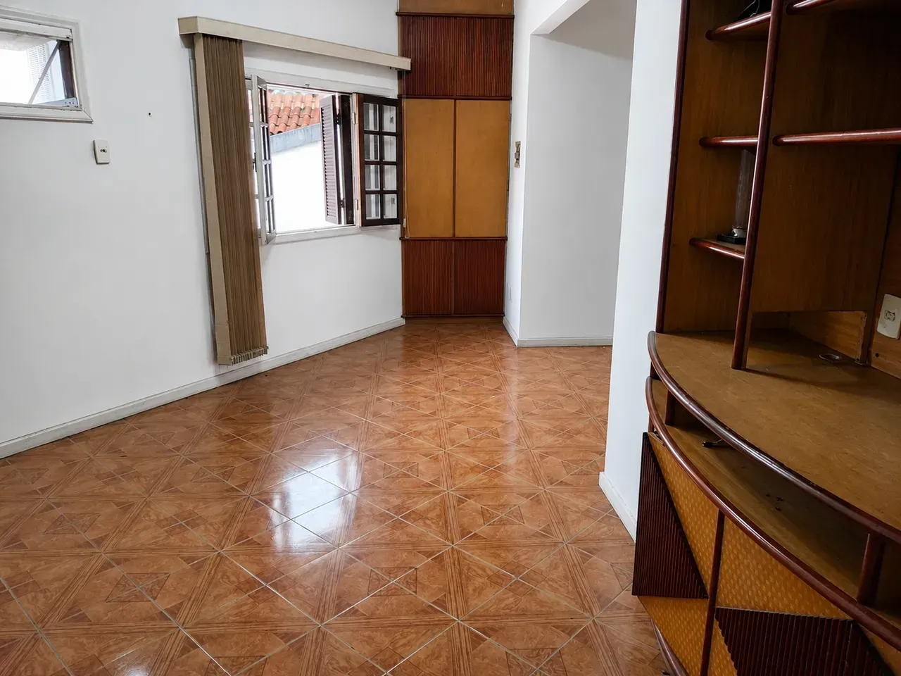House with 5 bedrooms and mountain views — photo 15
