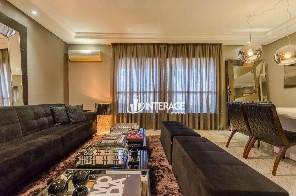 249 m² apartment with 3 bedrooms and 3 bathrooms — photo 2