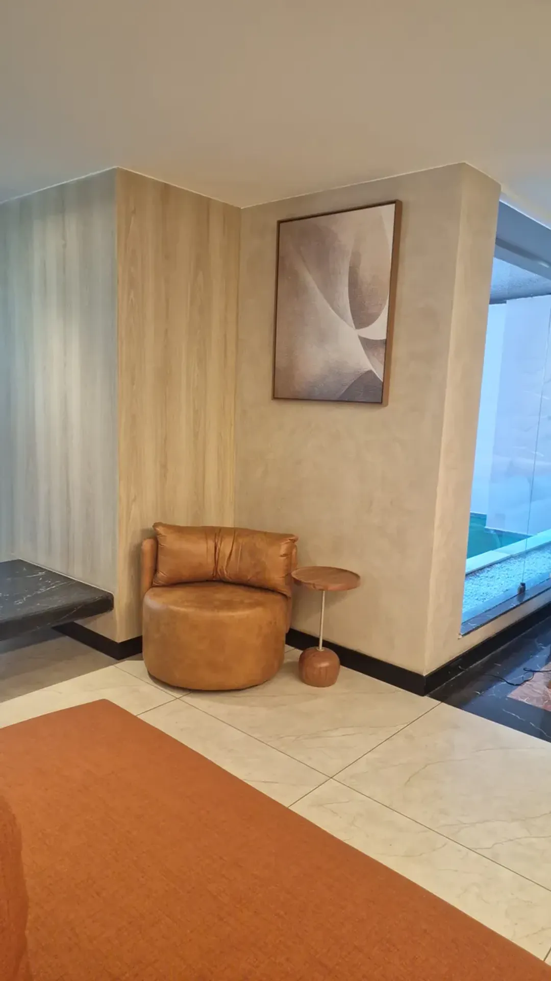 2-bedroom apartment in a building with a gym — photo 59
