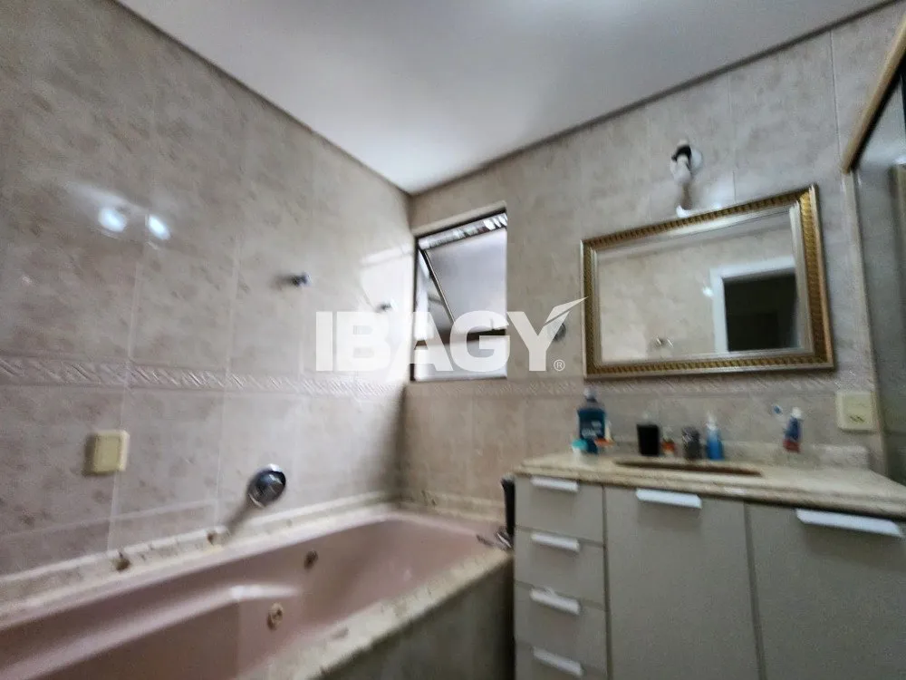 Furnished 3-bedroom apartment with integrated kitchen — photo 22
