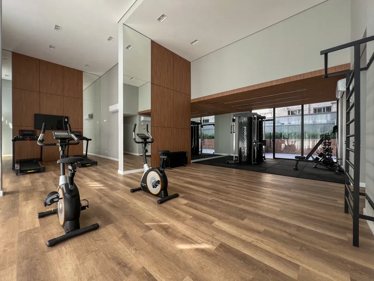 Apartamento, 26 m², com piso de madeira ou laminado — photo 20