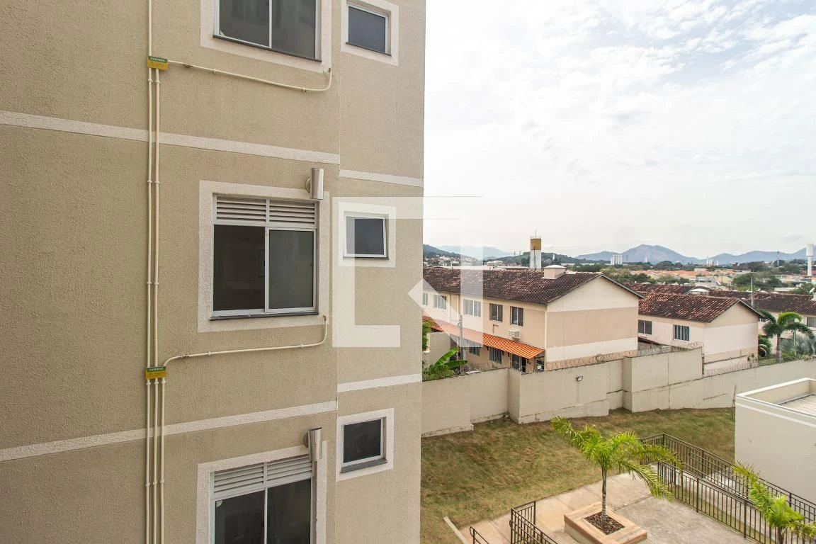 2-bedroom apartment in a building with a pool — photo 5