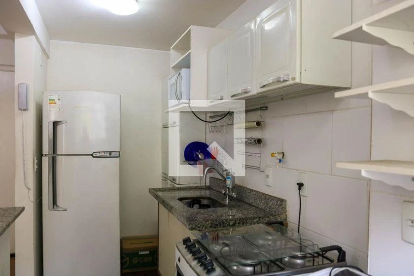 Apartamento mobiliado de 2 quartos em condomínio com piscina — photo 9