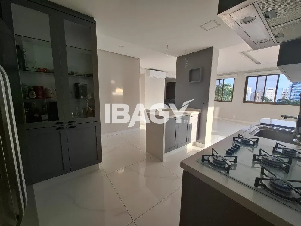 Furnished apartment with 3 en-suite bedrooms and 152 m² — photo 26