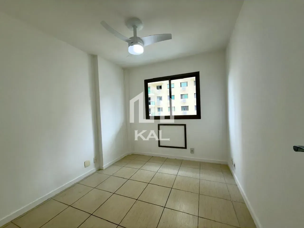Mountain view in a 2-bedroom apartment, 68 m² — photo 6