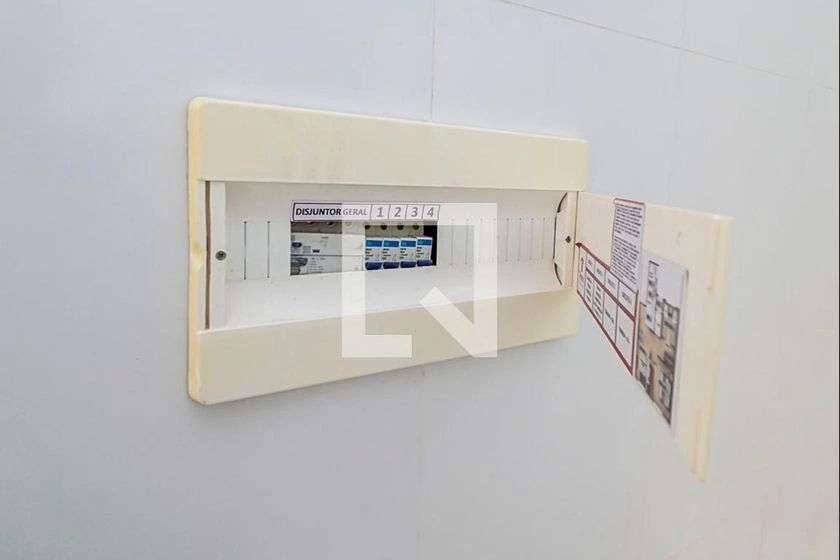 Apartamento de 2 quartos com armários na cozinha — photo 16