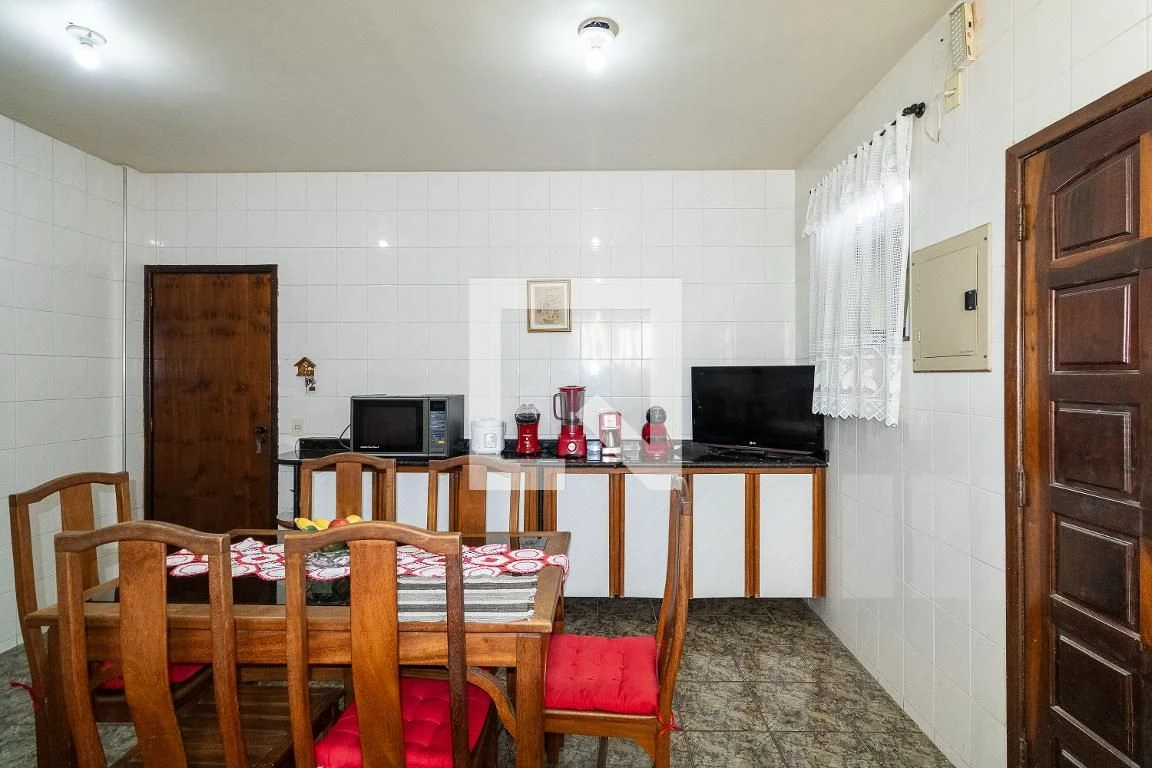 Casa de 2 andares com 238 m², 3 quartos e jardim — photo 64