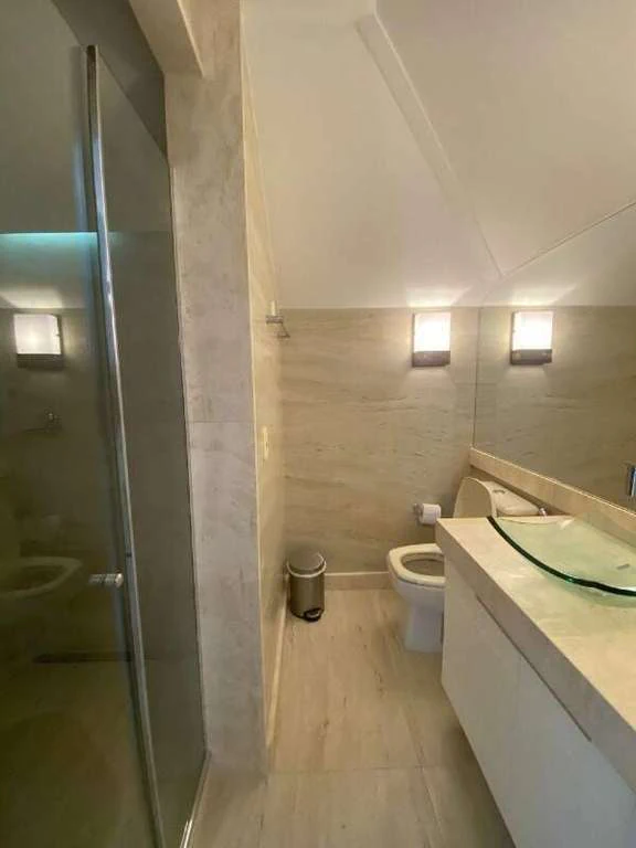 Furnished house with 5 en-suite bedrooms and pool — photo 30