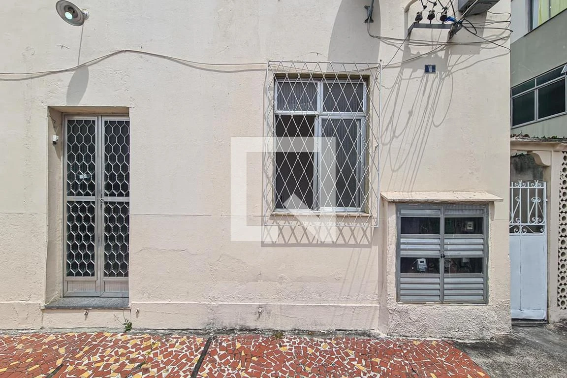 House with 3 bedrooms, 1 bathroom and 1 parking spot — photo 39