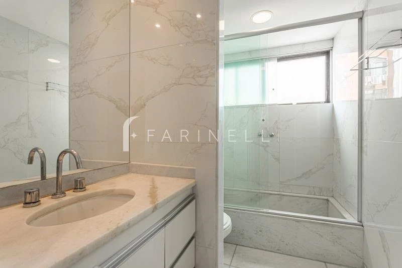 Furnished 250 m² apartment with 2 en-suite bedrooms — photo 2