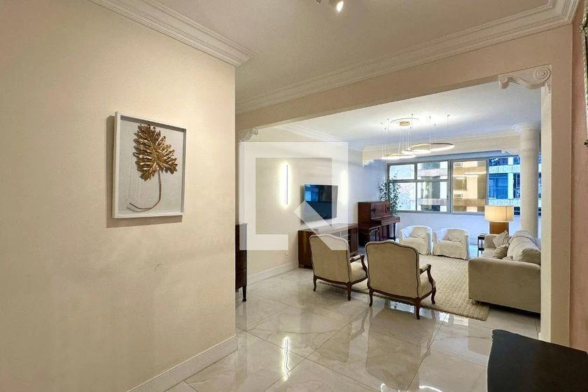 Furnished 220 m² apartment with 4 bedrooms and a suite — photo 39