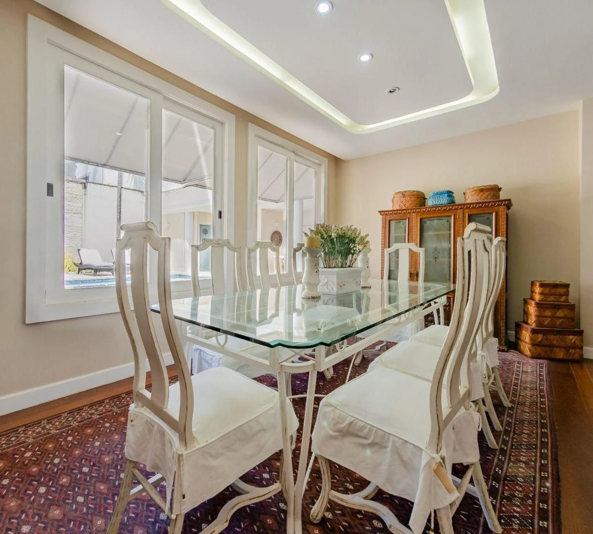 Furnished house with 6 bedrooms and 690 m² — photo 19