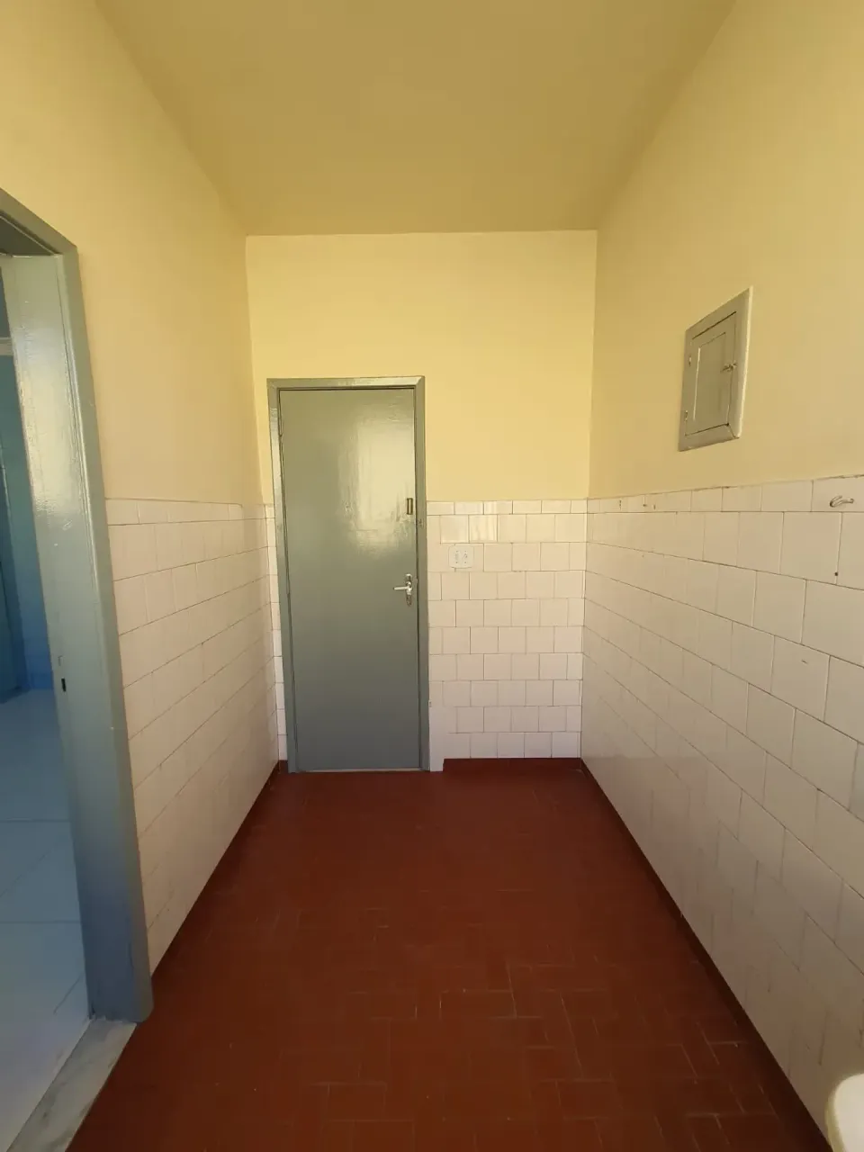 Apartamento de 3 quartos com cozinha separada — photo 10