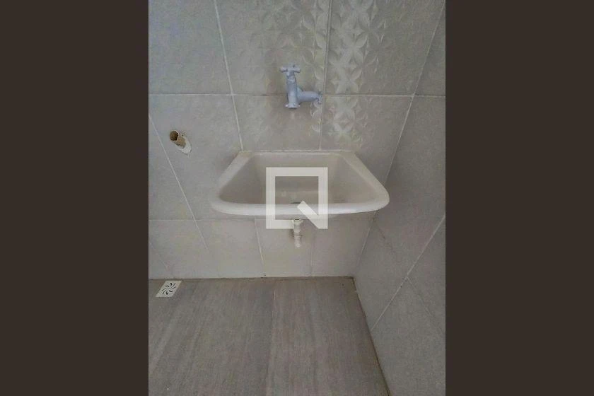 Apartment with 2 bedrooms and a glass-enclosed shower — photo 40