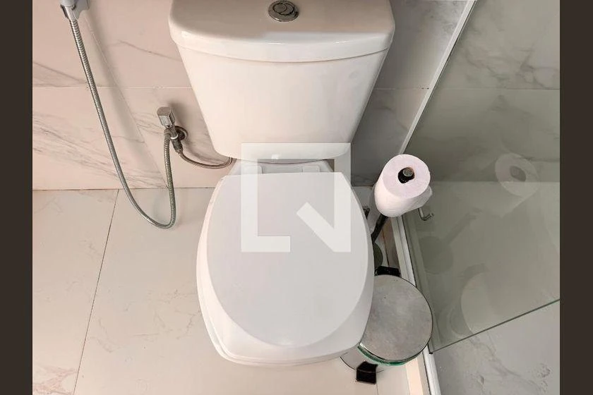 Casa para alugar com 6 quartos e 297 m², cozinha integrada — photo 3