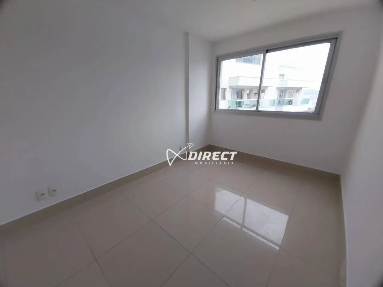 2-bedroom apartment with balcony and enclosed kitchen — photo 3