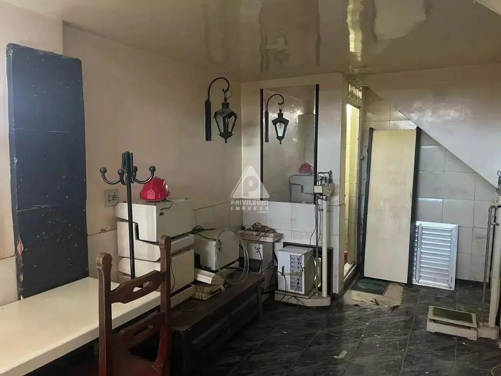 Unfurnished 145 m² house with 3 bedrooms and 3 bathrooms — photo 15