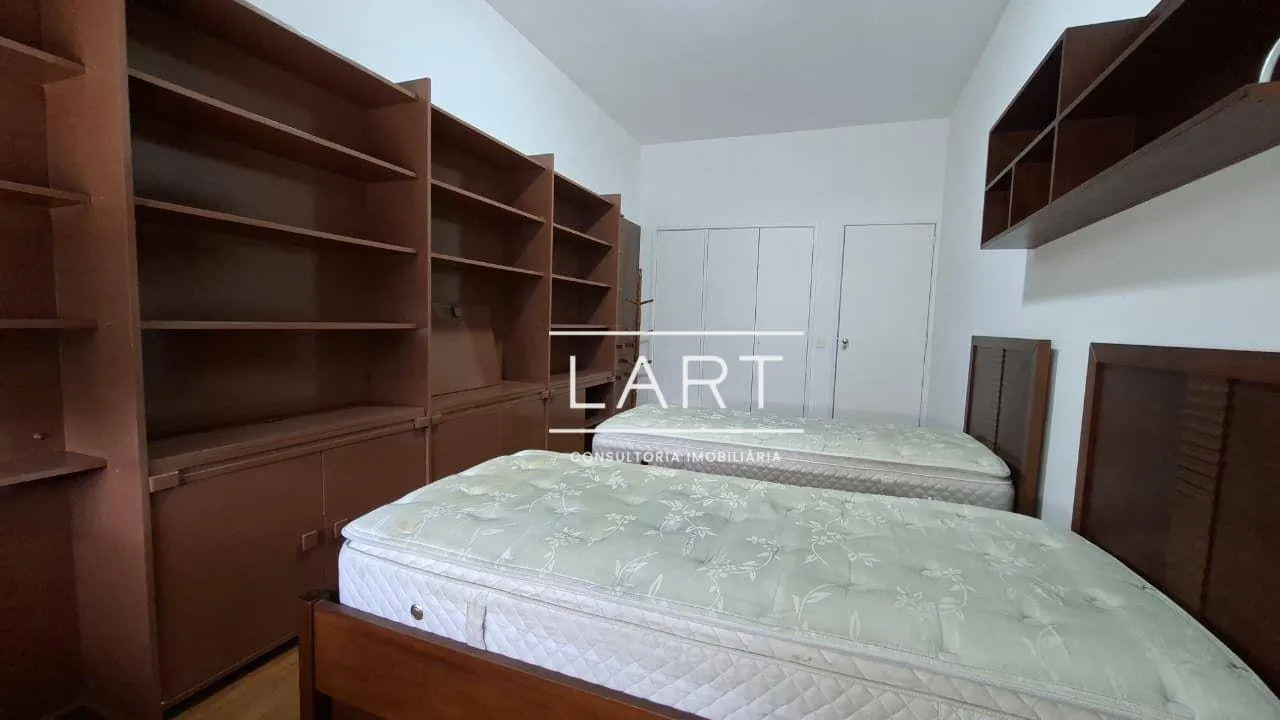 Rental apartment with 4 bedrooms and 280 m² — photo 5