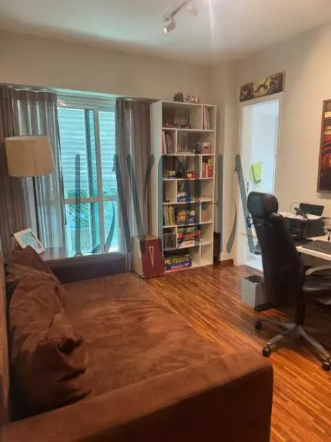 Apartamento mobiliado com 4 quartos e 5 banheiros — photo 14