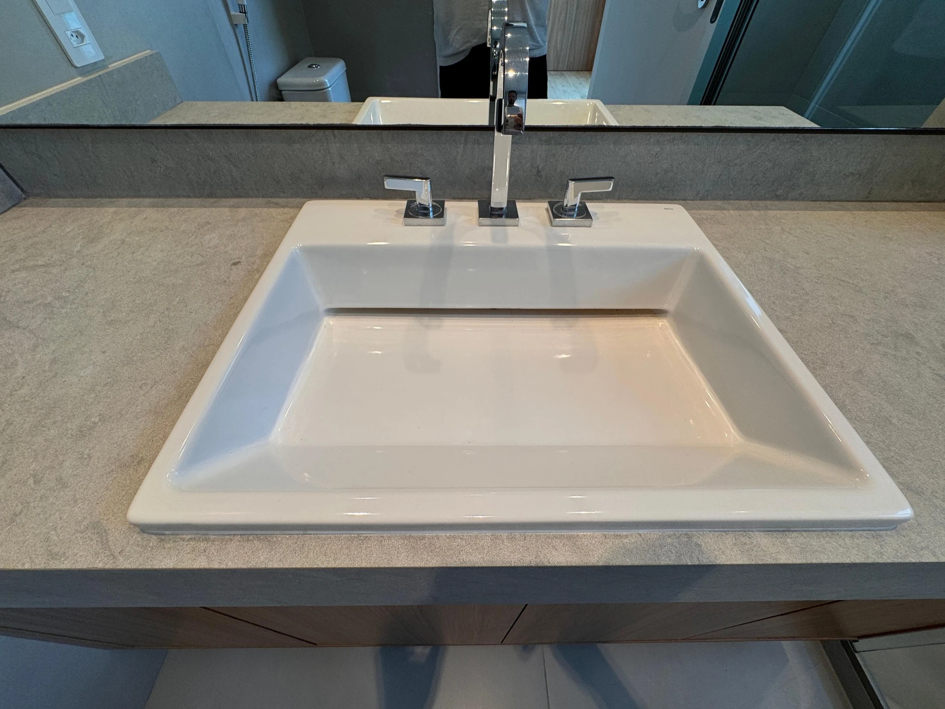 Apartamento mobiliado com 3 suítes e 4 vagas — photo 47