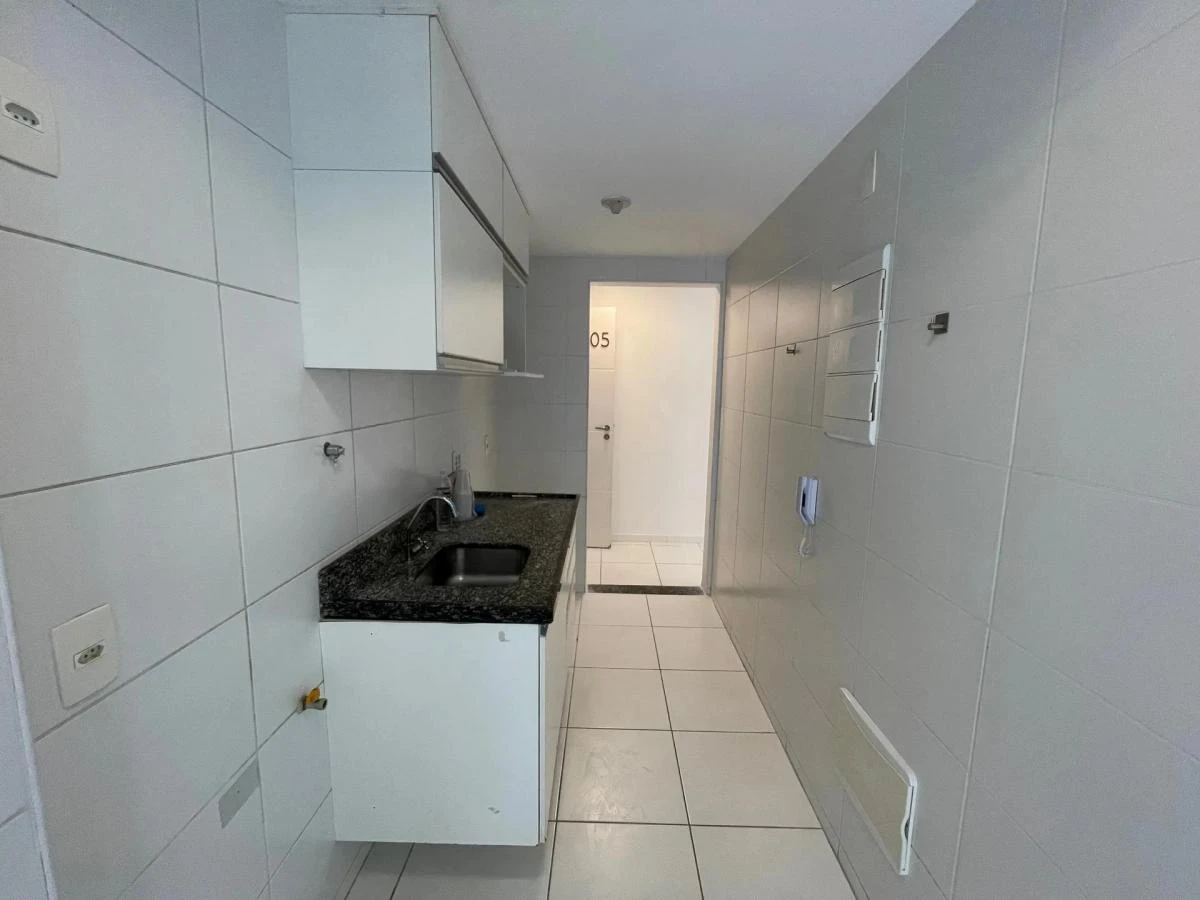 69 m² apartment with 3 bedrooms and 1 en-suite bath — photo 2
